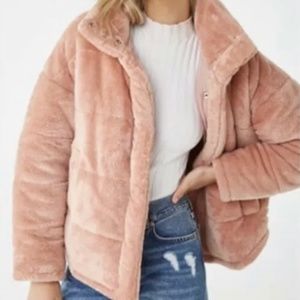 Forever 21 faux fur jacket small rose pink